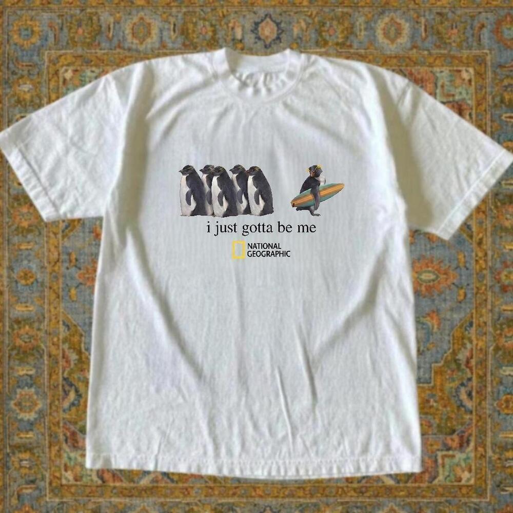Gildan Men White T-Shirt, National Geographic White Penguin Tee